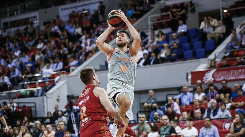 Cazoo Baskonia supera a domicilio al Casademont Zaragoza (83-97)