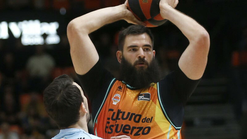 El Valencia Basket amarra el triunfo frente al Monbus Obradoiro (87-78)