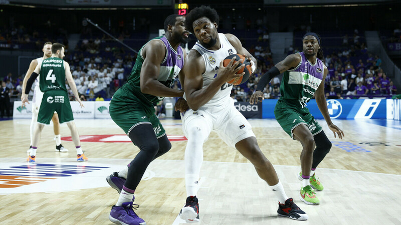 Yabusele y Llull lideran la victoria del Real Madrid (102-90)