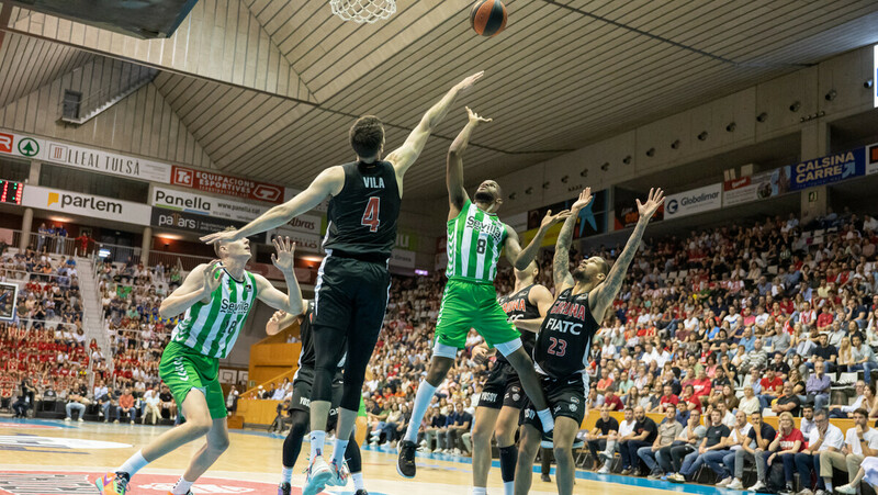 Betis araña una victoria clave en Girona con un parcial final 0-24 (79-90)