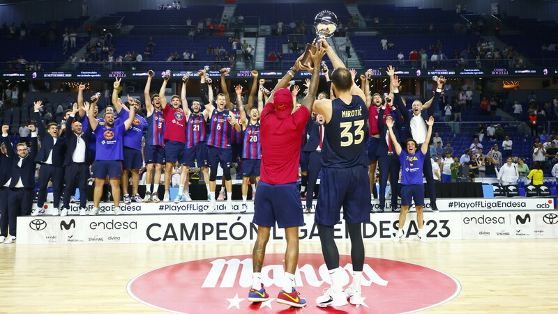 Pedro Sánchez felicita al campeón