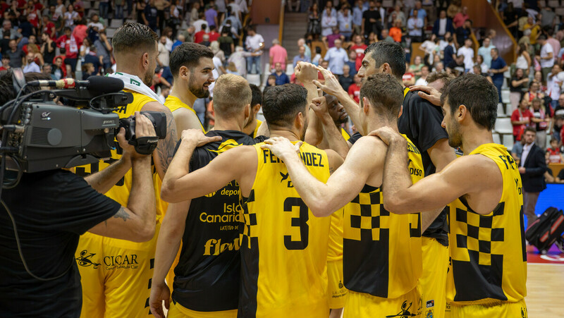 El Lenovo Tenerife enlaza en Girona su segunda victoria (66-79)