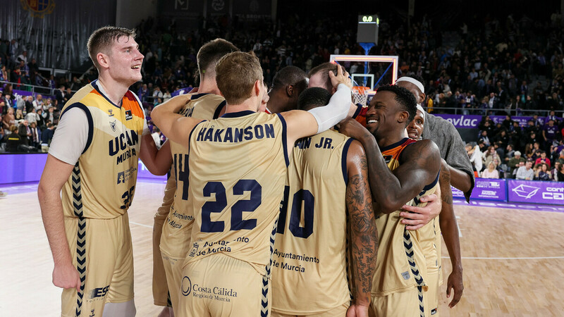 El UCAM Murcia cumple con el guión en Palencia (66-76)