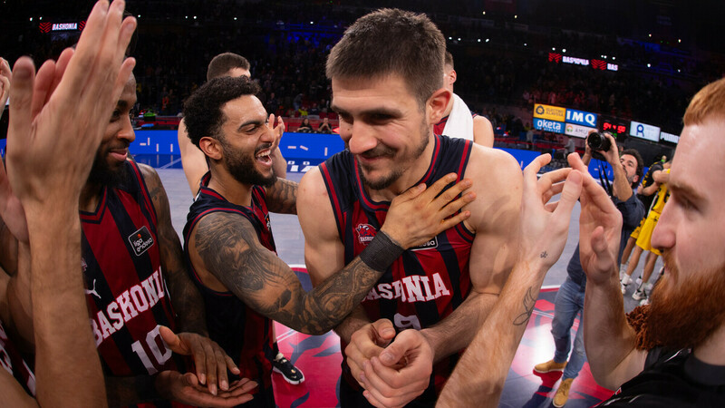 El Baskonia gana el duelo triplista al Lenovo Tenerife (104-100)