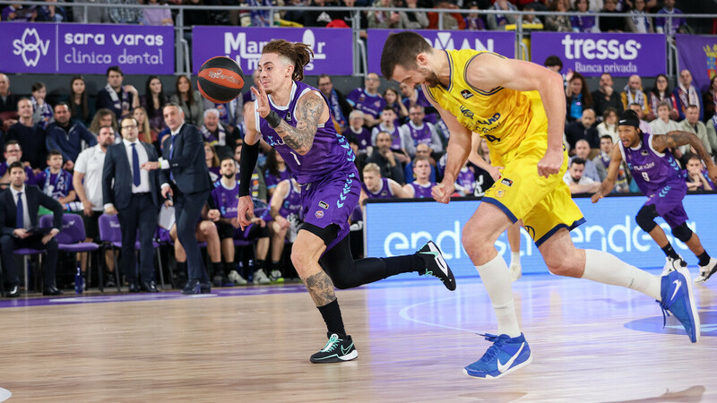 Piñeiro alimenta la fe de un Zunder Palencia demoledor (82-54)