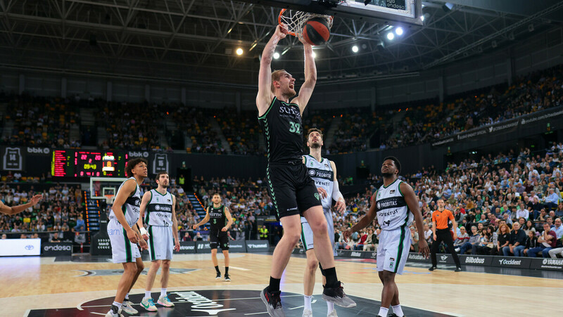 E Surne Bilbao se procura tranquilidad arrollando al Joventut (92-71)