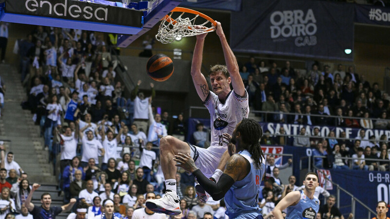 Monbus Obradoiro gana y se engancha a la pelea por la salvación (83-72)