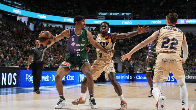 El Unicaja lo borda para seguir aspirando a lo más alto (96-71)