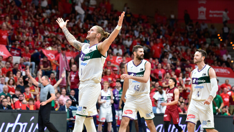 Unicaja sufre en Murcia y fuerza un 5º partido de las semifinales (79-88)