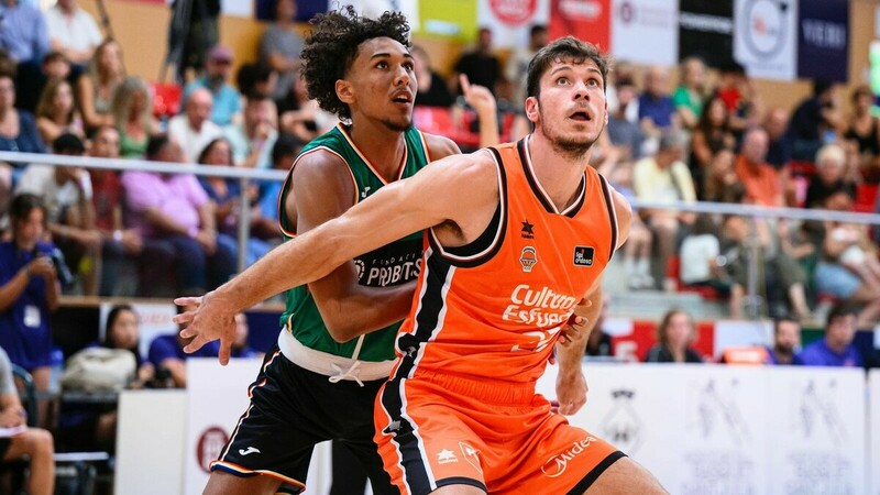 La Penya se lleva un thriller ante el Valencia Basket (83-82)