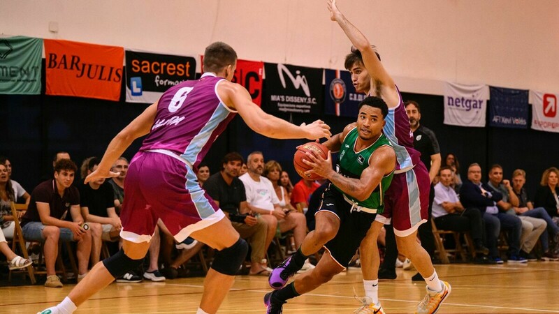 Joventut Badalona suda en la prórroga para vencer al Hiopos Lleida (82-85)