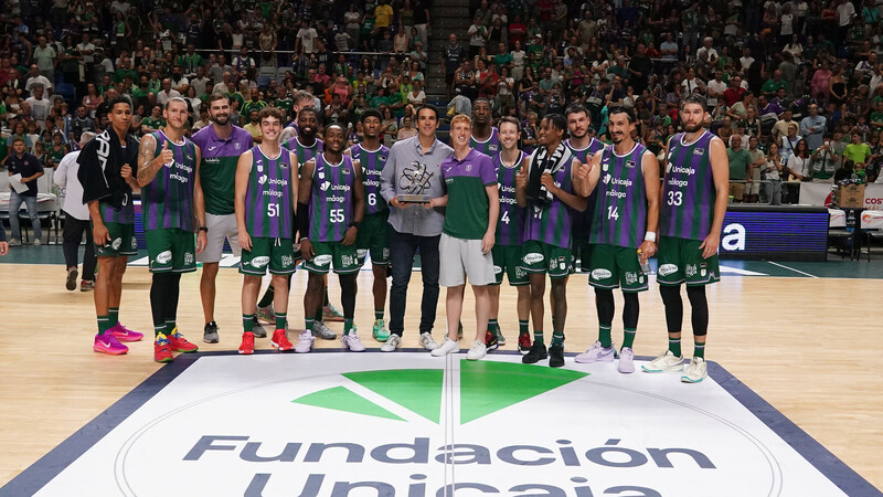 Unicaja saca músculo ante Baskonia y gana el Torneo Costa del Sol (102-69)