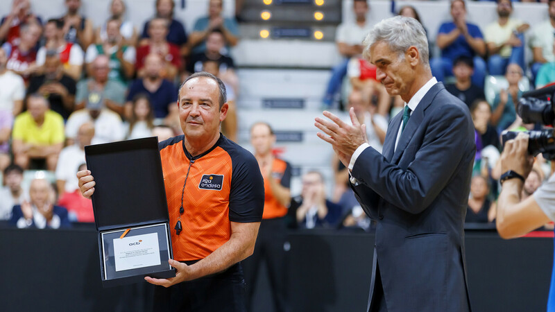 Homenaje a Miguel Ángel Pérez Pérez en su adiós acb