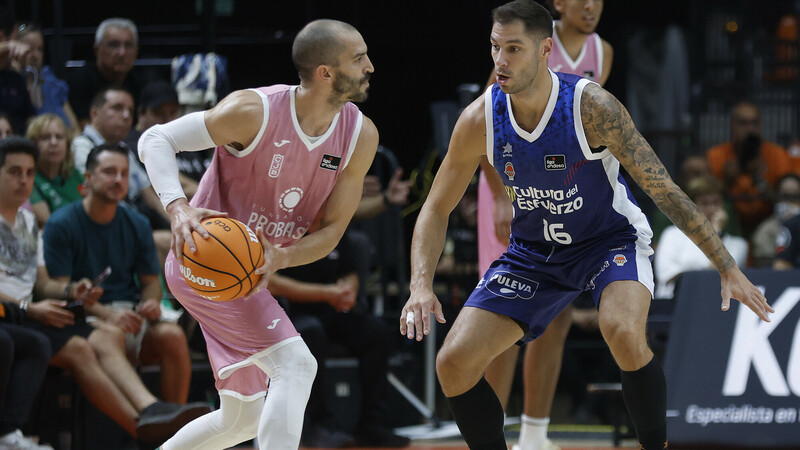 Pau Ribas, cuarto histórico de la Penya en asistencias tras superar las 500