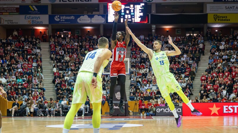 Iroegbu da al Bàsquet Girona la victoria sobre la bocina (91-90)