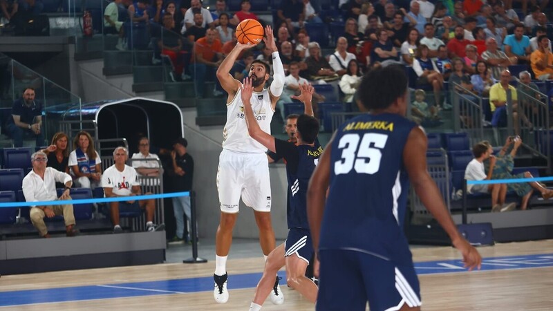 Revés para el San Pablo Burgos en el inicio de pretemporada (93-77)