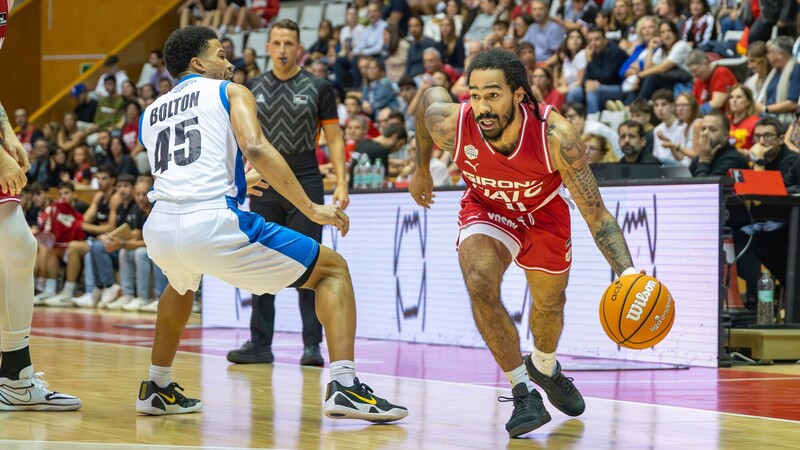 Vendaval ofensivo del Bàsquet Girona en su estreno en Fontajau (118-96)