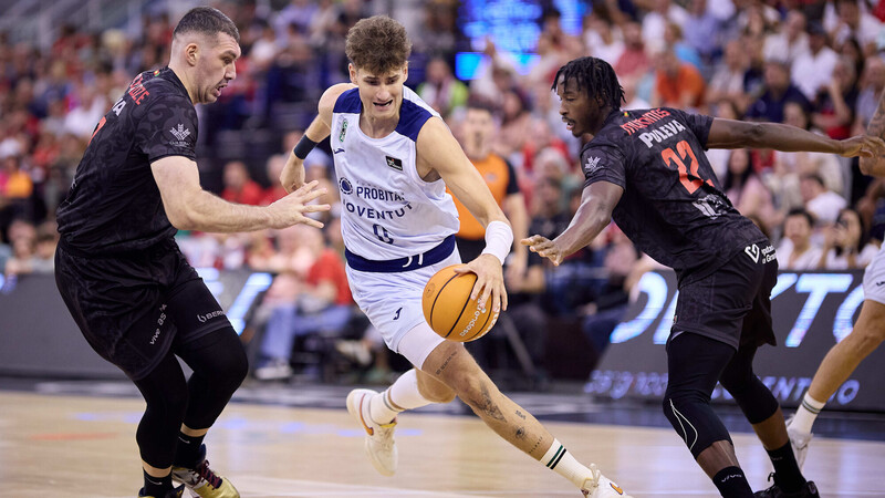 Henri Drell seguirá en Badalona dos meses más