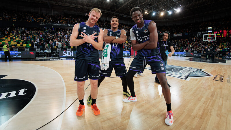 Pantzar, Hilliard y Jaworski lideran el recital del Surne BB (106-75)