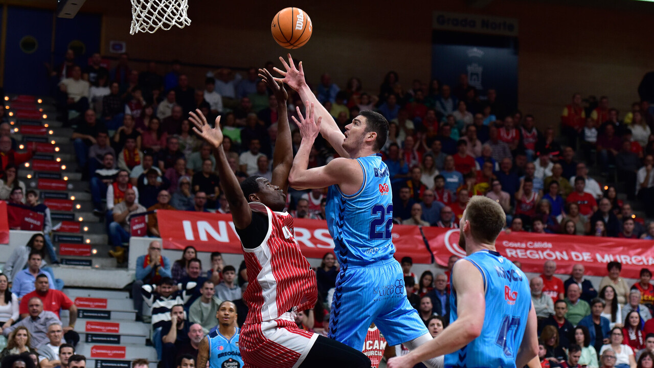 El doble-doble de un Brankovic perfecto