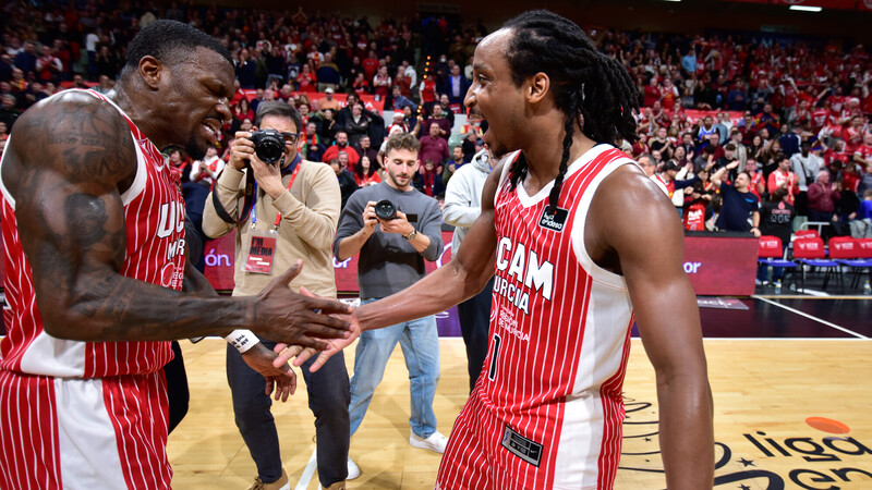 Un Forrest de dibujos animados lidera el festival murciano (92-80)