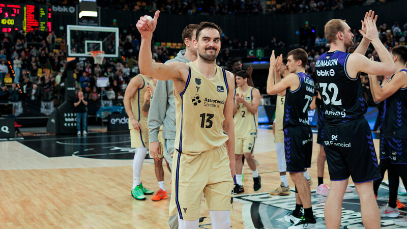 El Bar&ccedil;a prolonga su racha tras vencer en Miribilla