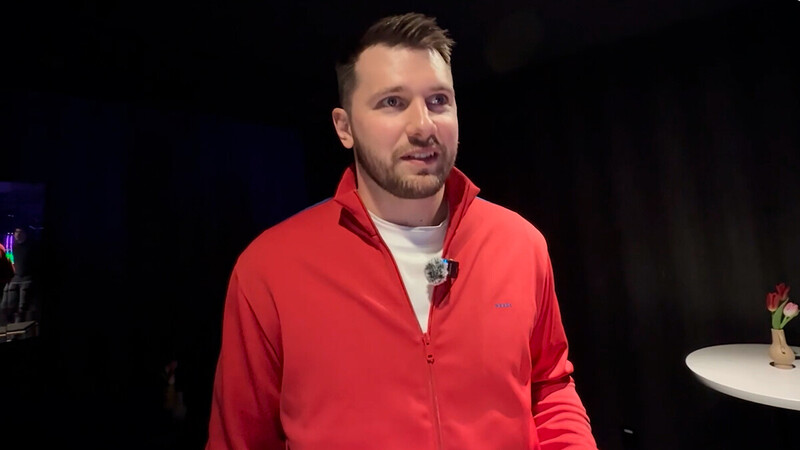 &iexcl;Le damos su cromo de la Minicopa Endesa a Luka Doncic!