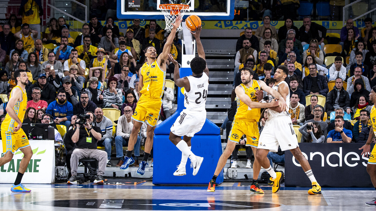 Andr&eacute;s Feliz da el triunfo al Real Madrid sobre la bocina