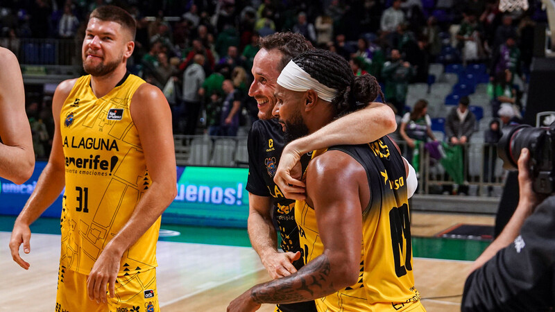 Mills enamora en su estreno y lidera el show aurinegro en M&aacute;laga