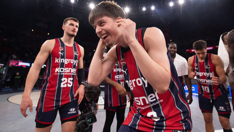 Doble debut azulgrana con 17 a&ntilde;os