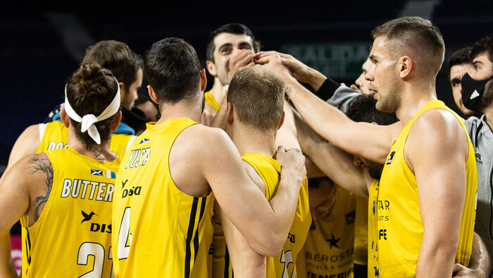 El Iberostar Tenerife suma y sigue (64-90)