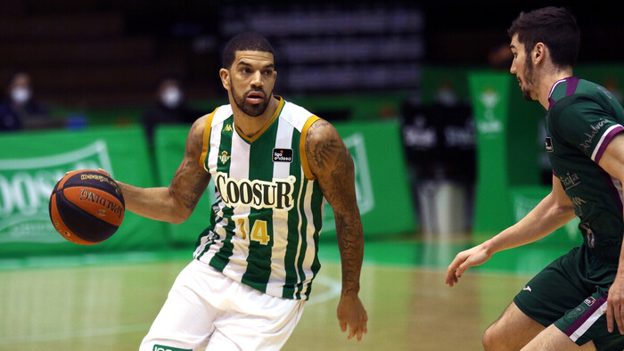 El Coosur Betis amarga el debut de Katsikaris en Unicaja