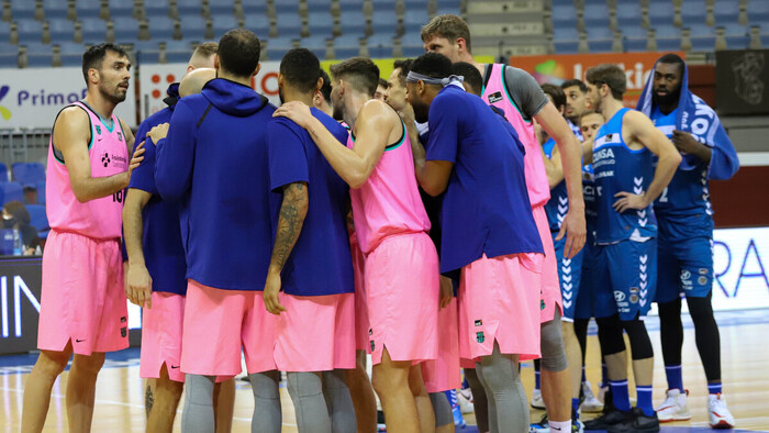 El Barça acaricia la perfección en San Sebastián (68-110)