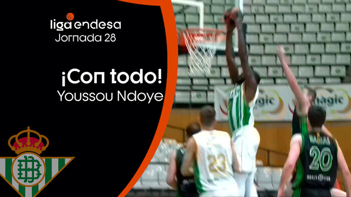 Youssou Ndoye... ¡con todo!