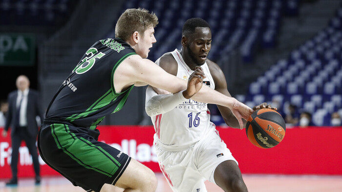 El Real Madrid tumba al Joventut en el último cuarto (101-92)