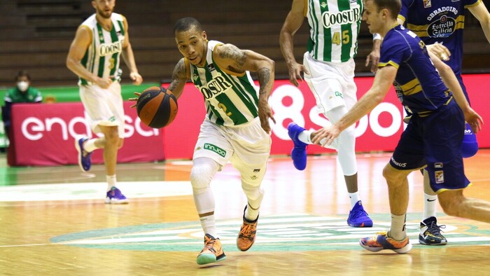 Un tiro libre de Randle encarrila la salvación para el Coosur Betis (88-87)