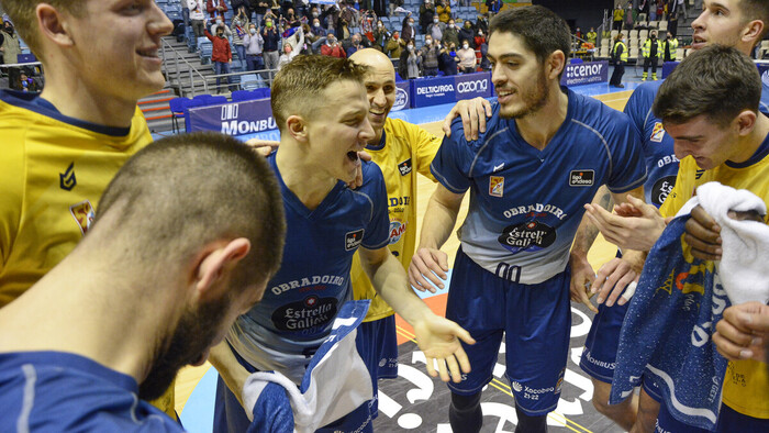 Ellenson y Scrubb lideran la victoria del Monbus Obradoiro (101-94)