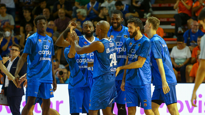 El Carplus Fuenlabrada se estrena pese a un gran Evans (83-77)