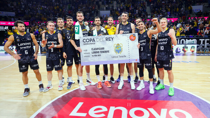 Lenovo Tenerife derrota a Unicaja y se asegura un puesto en la Copa (91-84)