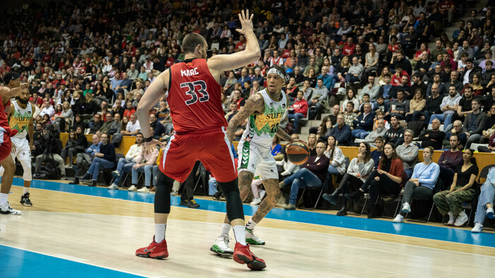 La inspiración de Marc Gasol desata la tormenta en Girona (84-59)