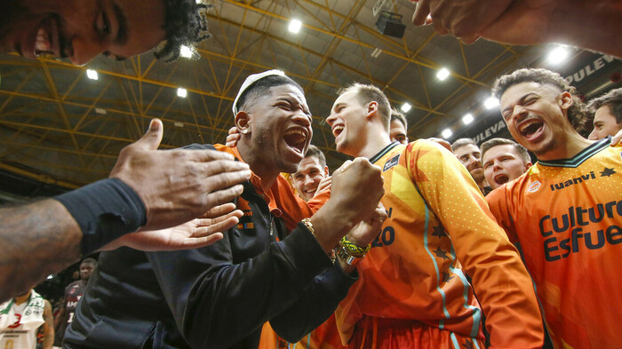 Un pujante Valencia Basket cierra su clasificación copera (88-76)