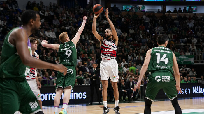 El Cazoo Baskonia asalta el Carpena en la prórroga (81-89)