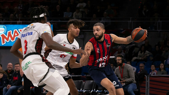 El Cazoo Baskonia domina al Coviran Granada y mantiene el ritmo (105-81)