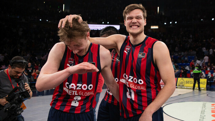 El Cazoo Baskonia manda en el derbi vasco (100-78)